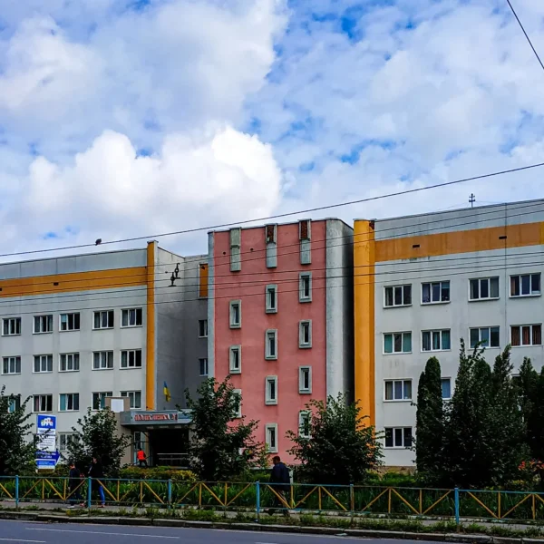 Хмельницький,_поліклініка_№2
